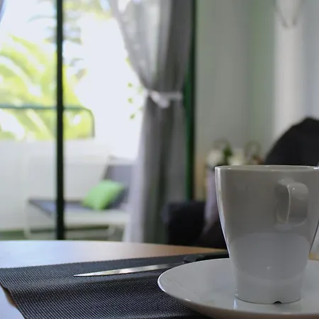 Apartment Surycan Tropical Garden